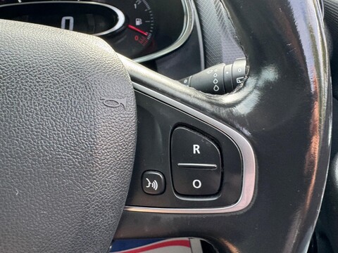 Renault Clio 1.5 dCi Dynamique S Nav Euro 6 (s/s) 5dr 23