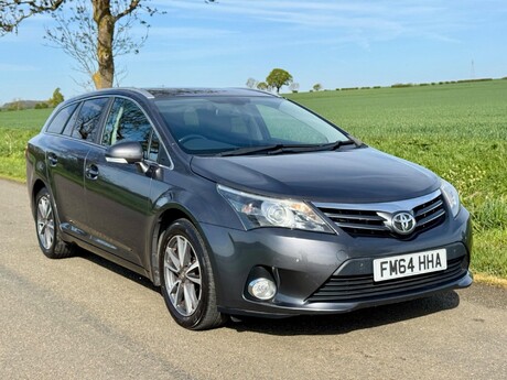 Toyota Avensis 2.0 D-4D Icon Business Edition Tourer Euro 5 5dr