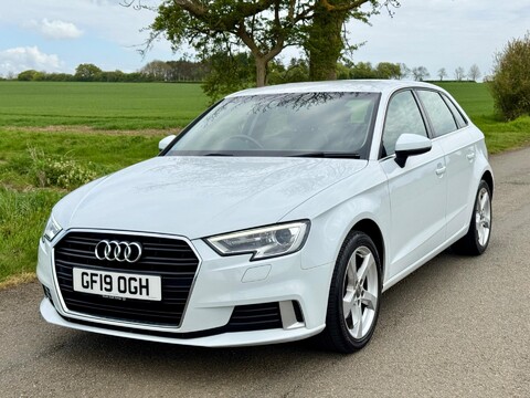 Audi A3 1.5 TFSI CoD 35 Sport Sportback Euro 6 (s/s) 5dr 5
