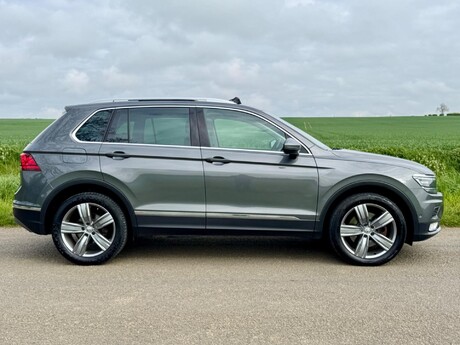 Volkswagen Tiguan 2.0 TDI BlueMotion Tech SEL DSG 4Motion Euro 6 (s/s) 5dr