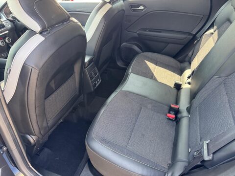 Renault Captur 1.3 TCe SE Edition Euro 6 (s/s) 5dr 47