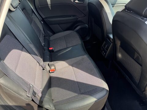 Renault Captur 1.3 TCe SE Edition Euro 6 (s/s) 5dr 46