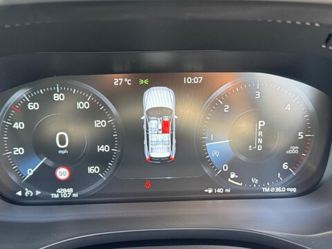 Volvo XC60 2.0 D5 PowerPulse R-Design Auto AWD Euro 6 (s/s) 5dr 46