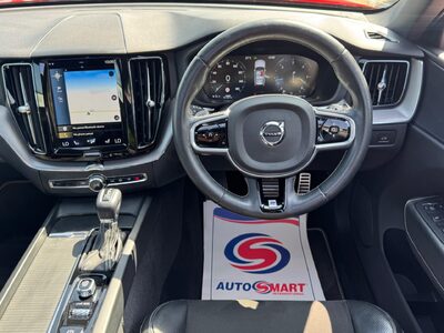 Volvo XC60 2.0 D5 PowerPulse R-Design Auto AWD Euro 6 (s/s) 5dr
