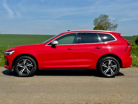 Volvo XC60 2.0 D5 PowerPulse R-Design Auto AWD Euro 6 (s/s) 5dr 8