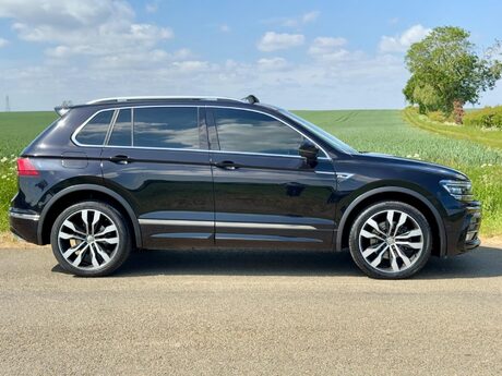 Volkswagen Tiguan 2.0 BiTDI R-Line Tech DSG 4Motion Euro 6 (s/s) 5dr
