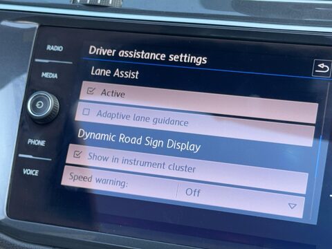 Volkswagen Tiguan 2.0 BiTDI R-Line Tech DSG 4Motion Euro 6 (s/s) 5dr 27