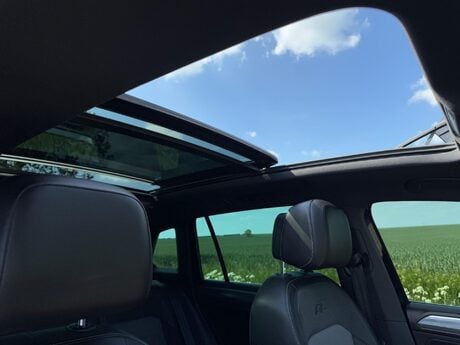 Volkswagen Tiguan 2.0 BiTDI R-Line Tech DSG 4Motion Euro 6 (s/s) 5dr