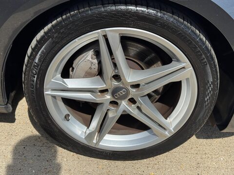 Audi A4 2.0 TDI ultra S line Euro 6 (s/s) 4dr 52