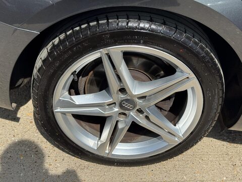 Audi A4 2.0 TDI ultra S line Euro 6 (s/s) 4dr 51