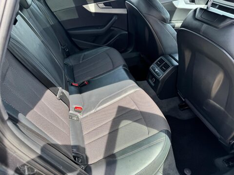 Audi A4 2.0 TDI ultra S line Euro 6 (s/s) 4dr 45