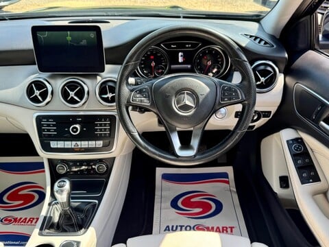 Mercedes-Benz GLA 1.6 GLA200 Sport (Executive) Euro 6 (s/s) 5dr 2