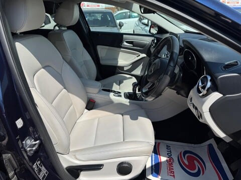 Mercedes-Benz GLA 1.6 GLA200 Sport (Executive) Euro 6 (s/s) 5dr 10