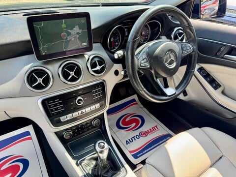 Mercedes-Benz GLA 1.6 GLA200 Sport (Executive) Euro 6 (s/s) 5dr 11