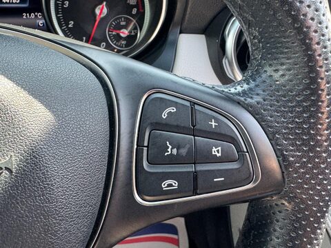 Mercedes-Benz GLA 1.6 GLA200 Sport (Executive) Euro 6 (s/s) 5dr 37