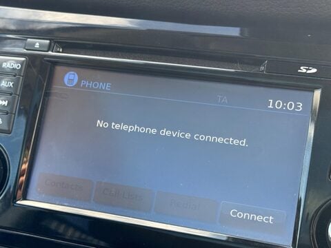 Nissan Qashqai 1.3 DIG-T N-Connecta Euro 6 (s/s) 5dr 20