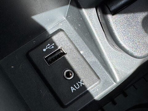 Nissan Qashqai 1.3 DIG-T N-Connecta Euro 6 (s/s) 5dr 24