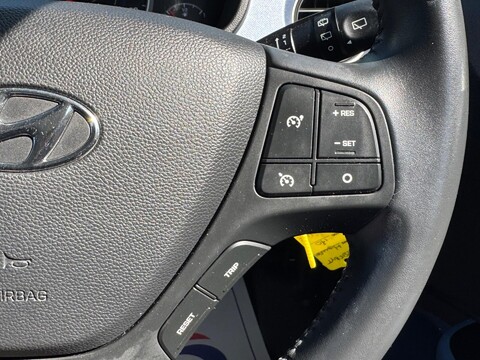 Hyundai i10 1.2 Premium Euro 5 5dr 19
