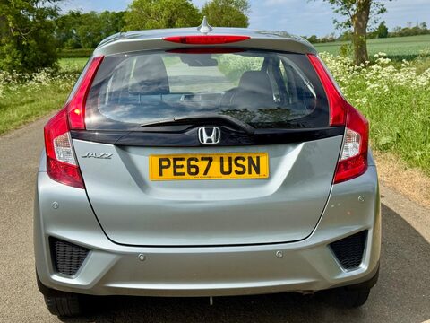Honda Jazz 1.3 i-VTEC SE CVT Euro 6 (s/s) 5dr 8