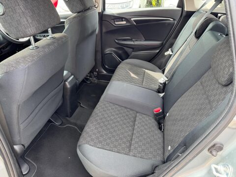 Honda Jazz 1.3 i-VTEC SE CVT Euro 6 (s/s) 5dr 35