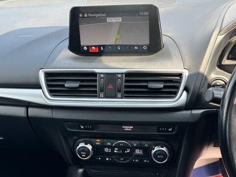 Mazda 3 2.0 SKYACTIV-G SE-L Nav Fastback Euro 6 (s/s) 4dr 13