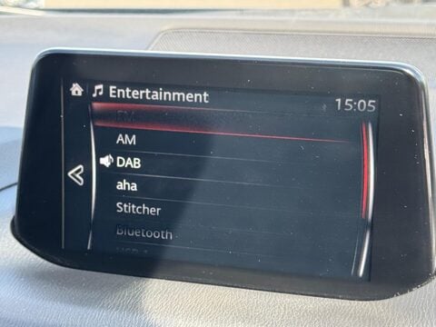 Mazda 3 2.0 SKYACTIV-G SE-L Nav Fastback Euro 6 (s/s) 4dr 17