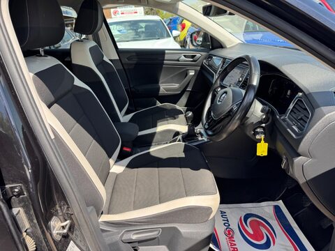 Volkswagen T-Roc 1.6 TDI SEL Euro 6 (s/s) 5dr 12