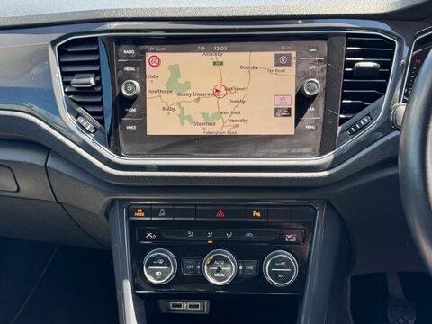 Volkswagen T-Roc 1.6 TDI SEL Euro 6 (s/s) 5dr 14