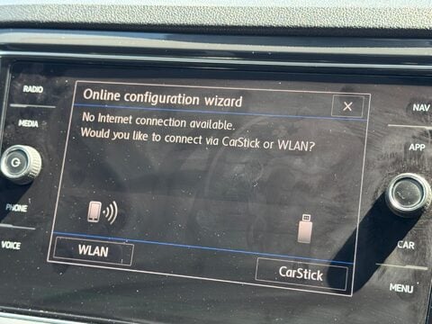 Volkswagen T-Roc 1.6 TDI SEL Euro 6 (s/s) 5dr 28
