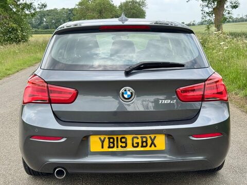 BMW 1 Series 1.5 116d SE Business Euro 6 (s/s) 5dr 9
