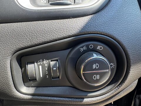 Jeep Renegade 2.0 MultiJetII Limited Auto 4WD Euro 6 (s/s) 5dr 25
