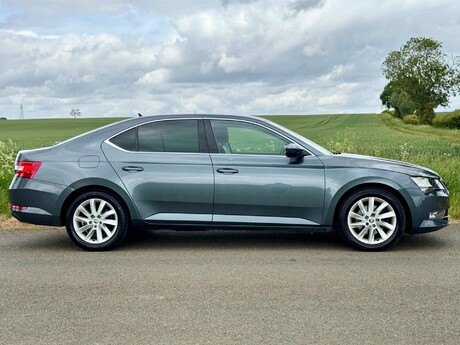 Skoda Superb 2.0 TDI SE Technology Euro 6 (s/s) 5dr