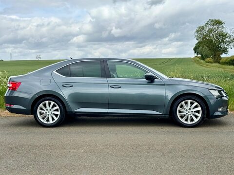 Skoda Superb 2.0 TDI SE Technology Euro 6 (s/s) 5dr 3