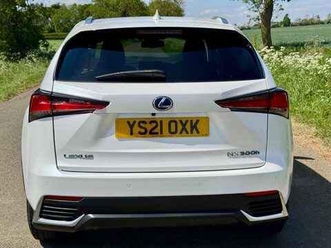 Lexus NX 2.5 300h GPF E-CVT 4WD Euro 6 (s/s) 5dr 9