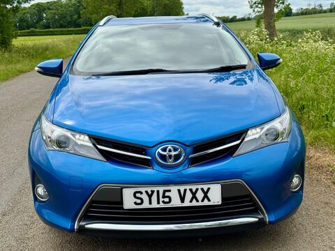 Toyota Auris 1.8 VVT-h Icon+ Touring Sports CVT Euro 5 (s/s) 5dr 5