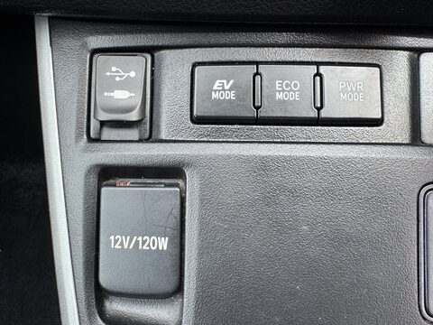 Toyota Auris 1.8 VVT-h Icon+ Touring Sports CVT Euro 5 (s/s) 5dr 24