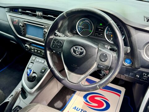 Toyota Auris 1.8 VVT-h Icon+ Touring Sports CVT Euro 5 (s/s) 5dr 33