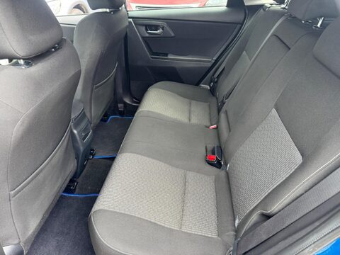 Toyota Auris 1.8 VVT-h Icon+ Touring Sports CVT Euro 5 (s/s) 5dr 36