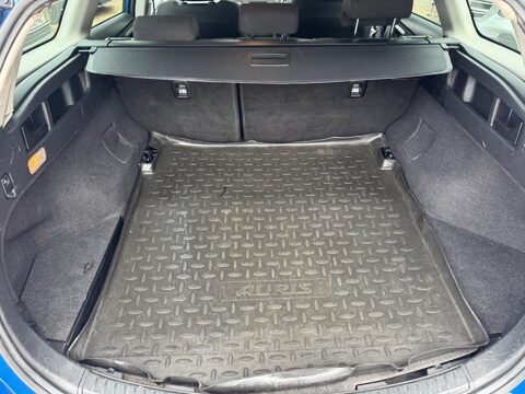 Toyota Auris 1.8 VVT-h Icon+ Touring Sports CVT Euro 5 (s/s) 5dr 37