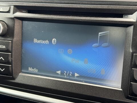 Toyota Auris 1.8 VVT-h Icon+ Touring Sports CVT Euro 5 (s/s) 5dr 17