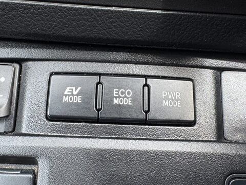 Toyota Auris 1.8 VVT-h Icon+ Touring Sports CVT Euro 5 (s/s) 5dr 26