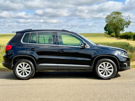 Volkswagen Tiguan 2.0 TDI BlueMotion Tech SE 4WD Euro 5 (s/s) 5dr