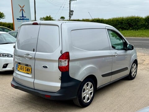 Ford Transit Courier 1.5 TDCi Trend L1 Euro 5 5dr 9