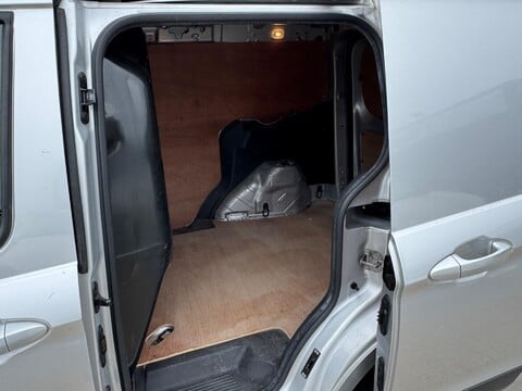 Ford Transit Courier 1.5 TDCi Trend L1 Euro 5 5dr 4