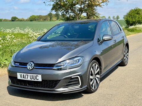 Volkswagen Golf 1.4 TSI 8.7kWh GTE Advance DSG Euro 6 (s/s) 5dr 5
