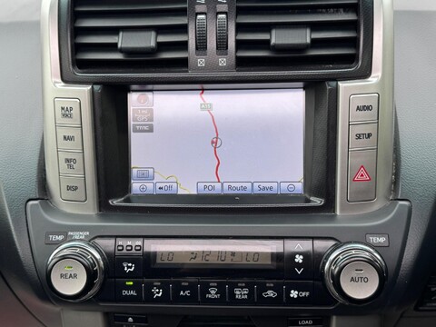 Toyota Land Cruiser 3.0 D-4D LC5 Auto 4WD Euro 5 5dr 17
