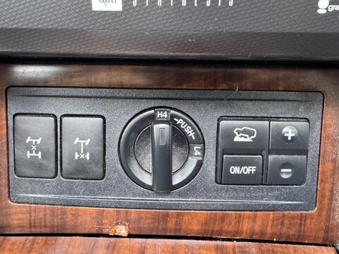 Toyota Land Cruiser 3.0 D-4D LC5 Auto 4WD Euro 5 5dr 29