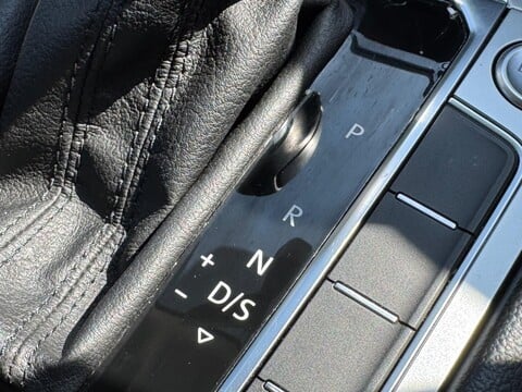 Volkswagen Passat 1.5 TSI EVO SE Business DSG Euro 6 (s/s) 5dr 32