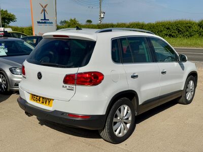 Volkswagen Tiguan 2.0 TDI BlueMotion Tech Match 4WD Euro 5 (s/s) 5dr