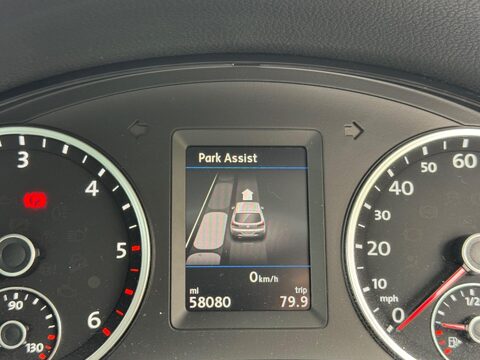 Volkswagen Tiguan 2.0 TDI BlueMotion Tech Match 4WD Euro 5 (s/s) 5dr 19